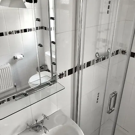 Cedar House And Country house Killarney